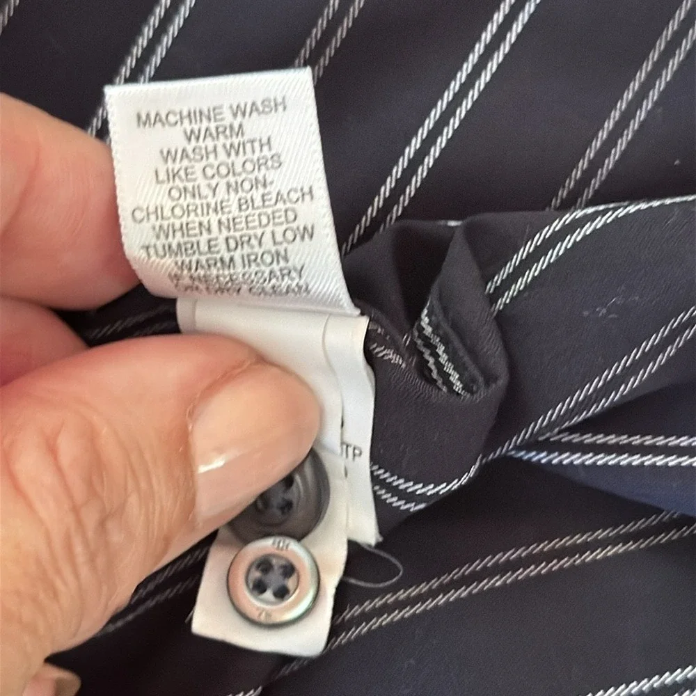 BANANA REPUBLIC-Men's Slim Fit. Black/White/Grey, Button Down,‎ Long Sleeve.